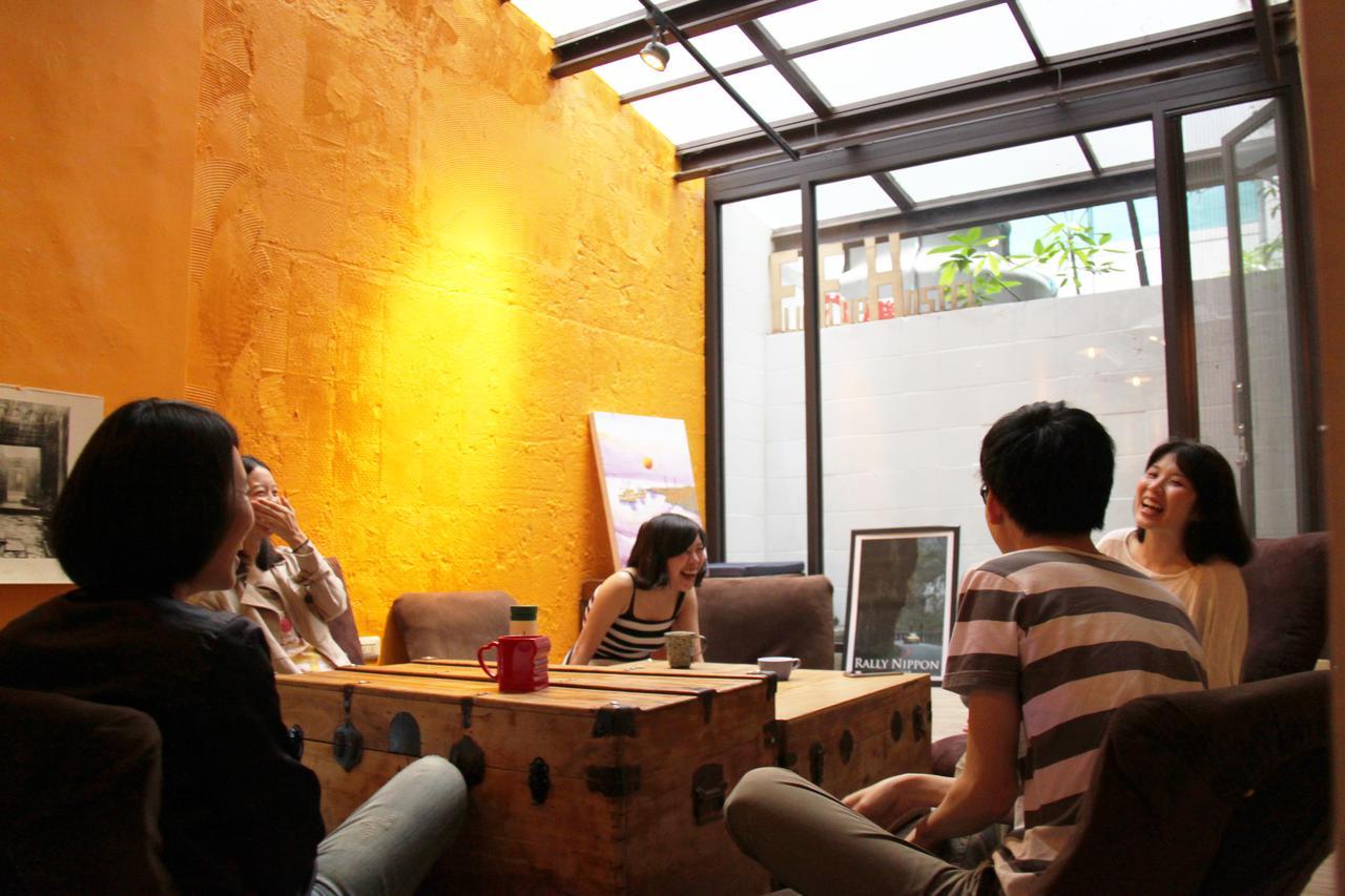 Flip Flop Hostel - Main Station Taipei Eksteriør billede