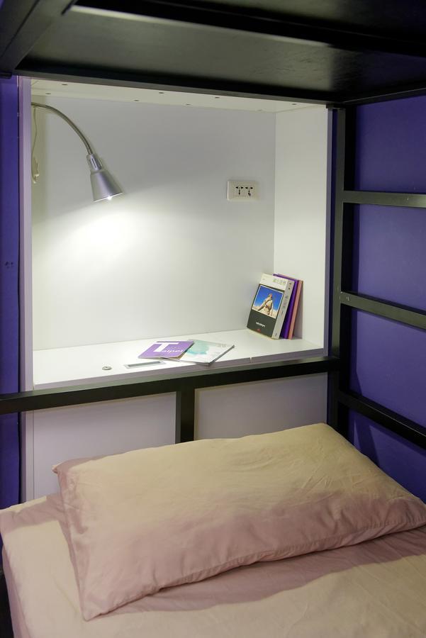 Flip Flop Hostel - Main Station Taipei Eksteriør billede
